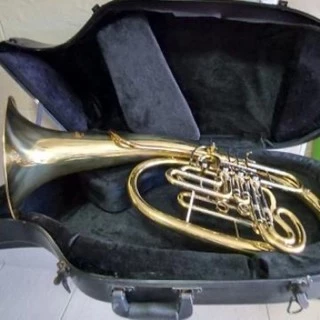 TROMPA VERTICAL/ TUBA WAGNERIANA 4 ROTORES DUPLA FÁ/SIb LAQUEADA HWT25L SM HOYDEN