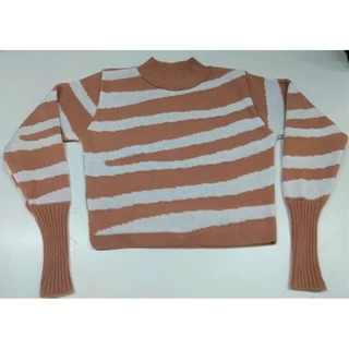 Blusa feminina com estampa zebra animal print em tricô, de ótima qualidade (Comprimento: 42 centímetros)