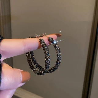 Brinco De Argola Redondo Preto Geométrico Com Strass