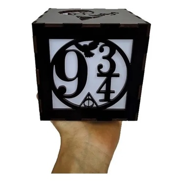 Luminaria Harry Potter, Abajur Harry Potter - 11cm, MDF, Bateria RL44 - Ideal para ambientes totalmente escuros - NOVO - Qualidade Absurda