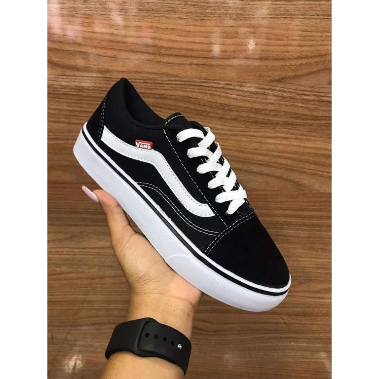 Vans preto best sale e caramelo