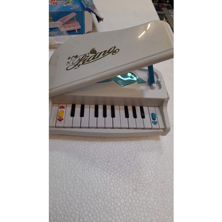 Teclado piano musical infantil fun time com luz a pilha - MOHNISH - Piano /  Teclado de Brinquedo - Magazine Luiza