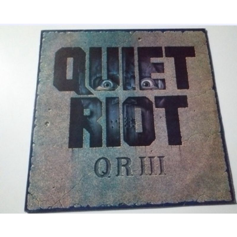 LP quiet riot III com encarte perfeito estado vinil e capa | Shopee Brasil