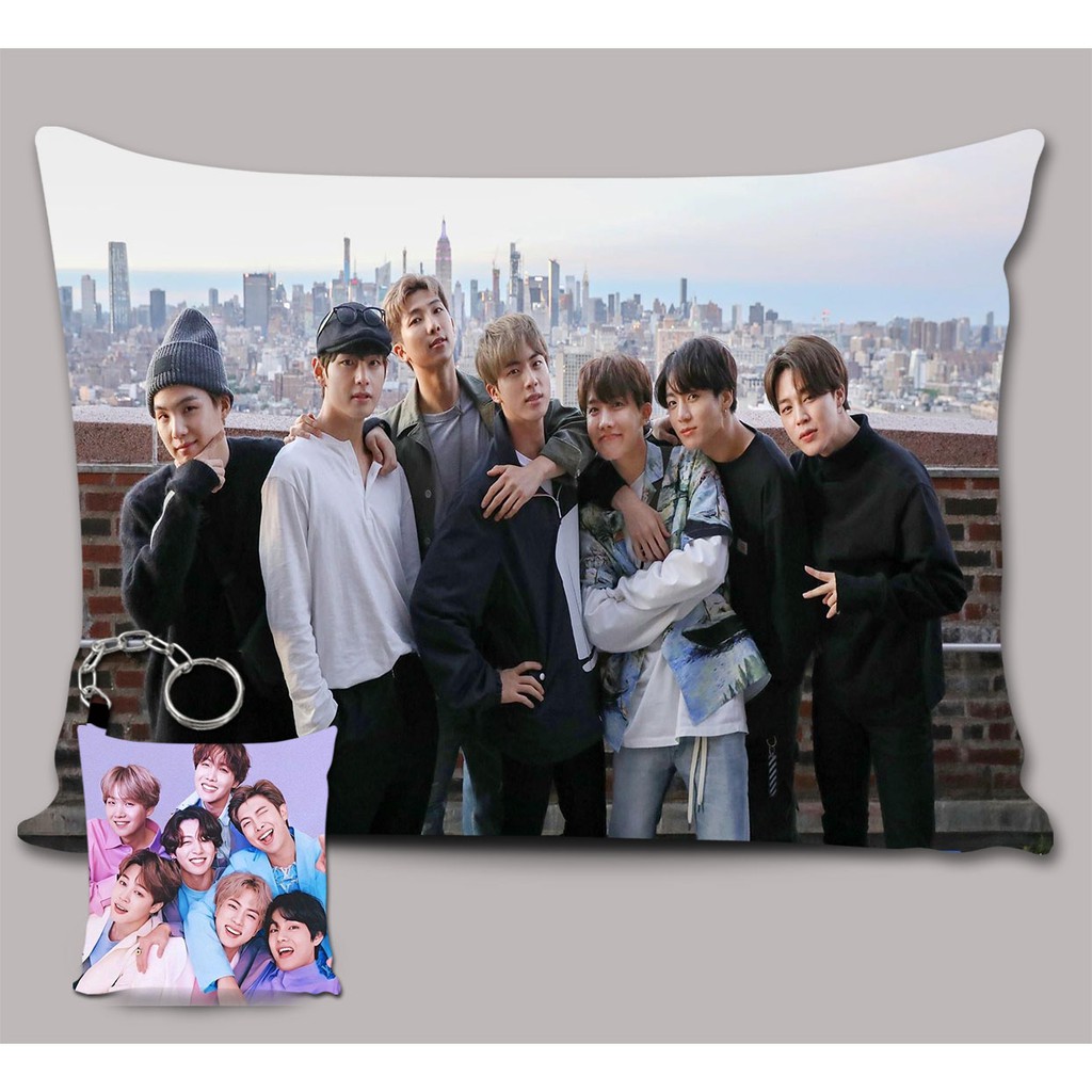 Almofada Decorativa BTS