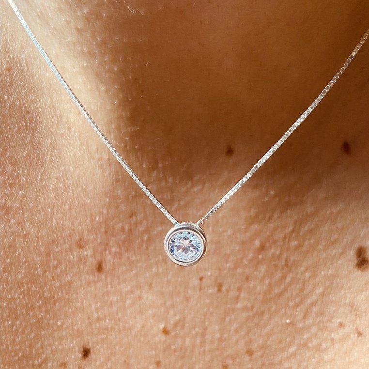 Colar Ponto de luz redondo prata 925