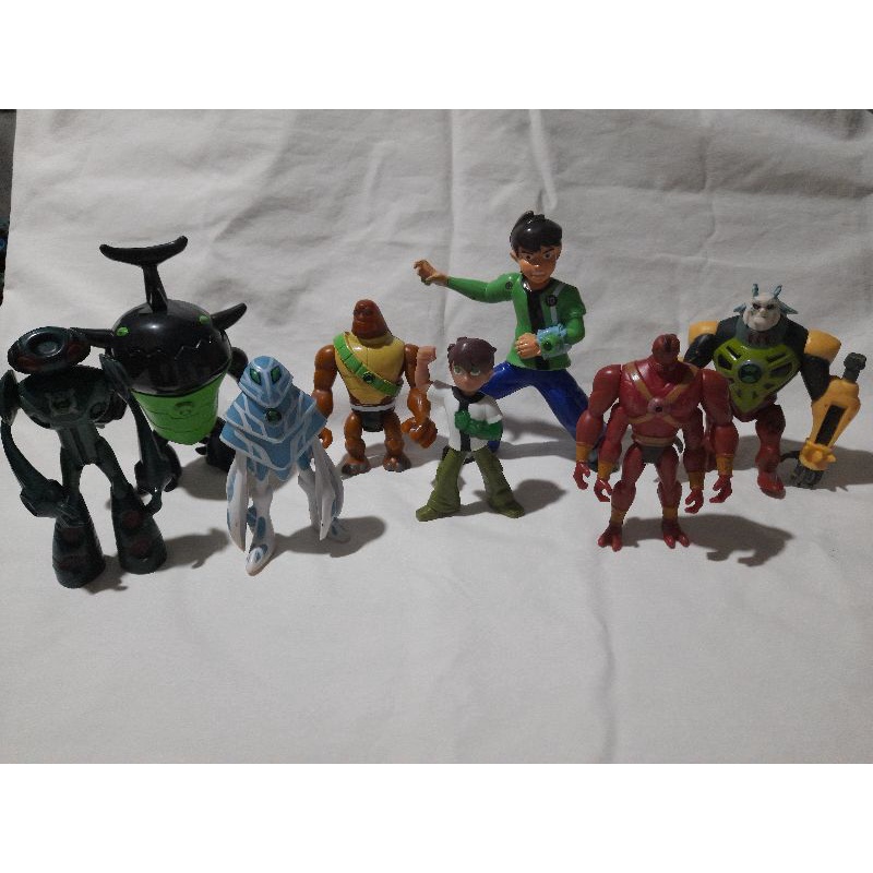 bonecos ben 10
