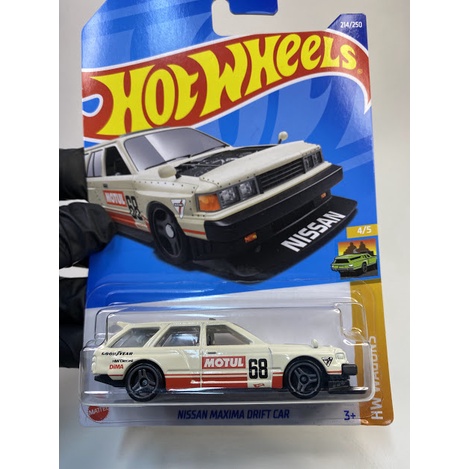 Hot Wheels - Nissan Maxima Drift Car - HCT17 Escala Miniaturas by