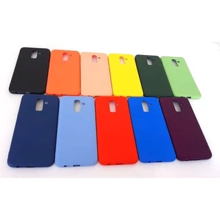 Capinha case capa galaxy J8 emborrachada aveludada por dentro