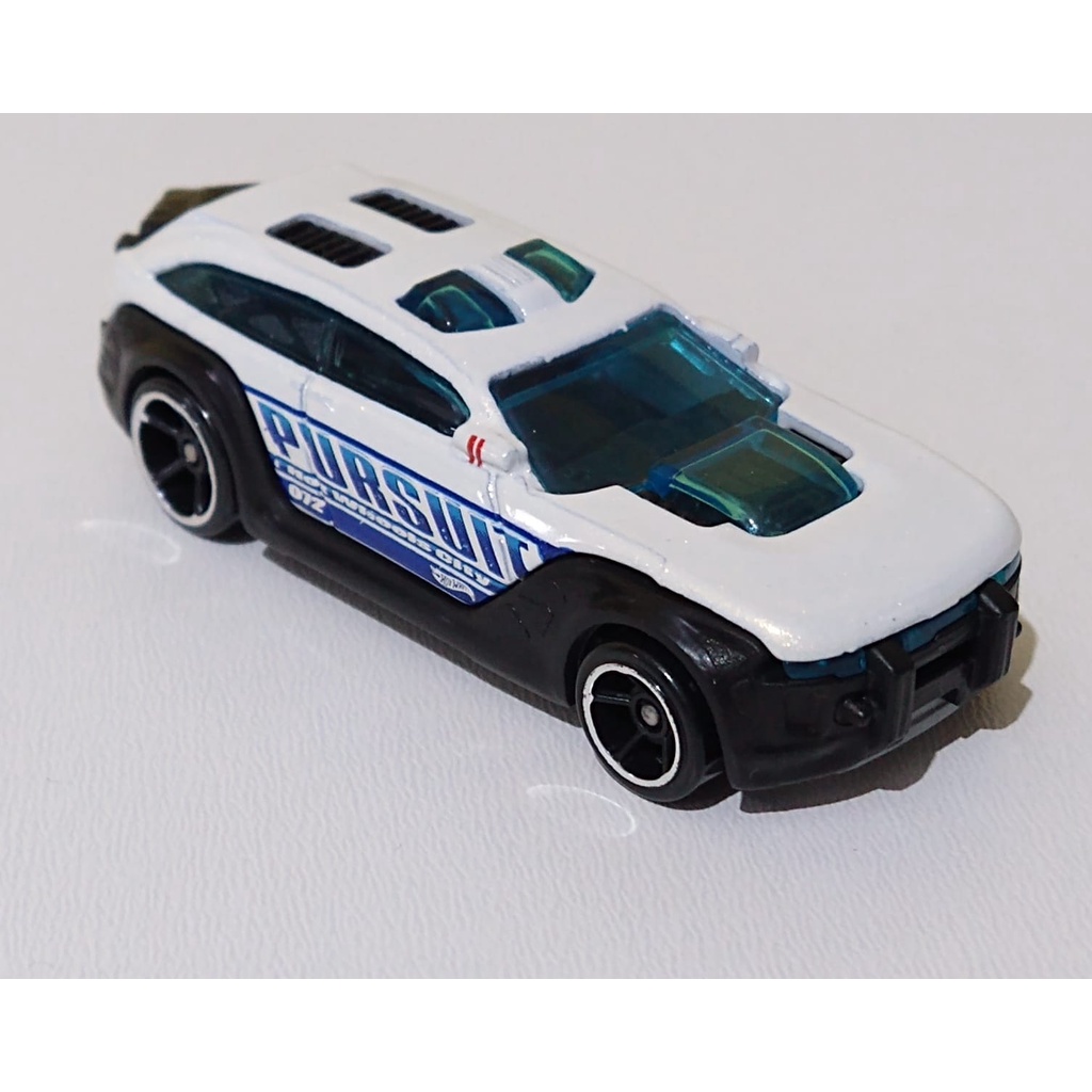 Hot Wheels City Police Pursuit with Car 