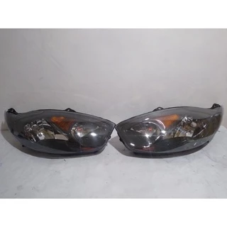 Farol Ford Fiesta Rocam 2011 2012 2013 2014 Máscara negra Original