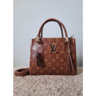 bolsa lorena transversal LV média Louis Vuitton rosa