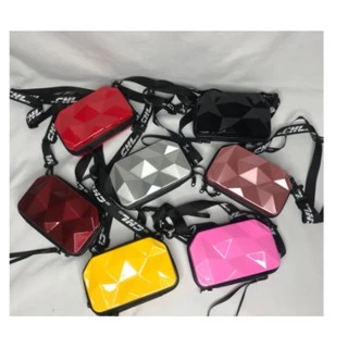Nova Bolsa Mini Bag Blogueira Influencer Fibra Rígida Transversal Tendência CHL em Oferta na Shopee