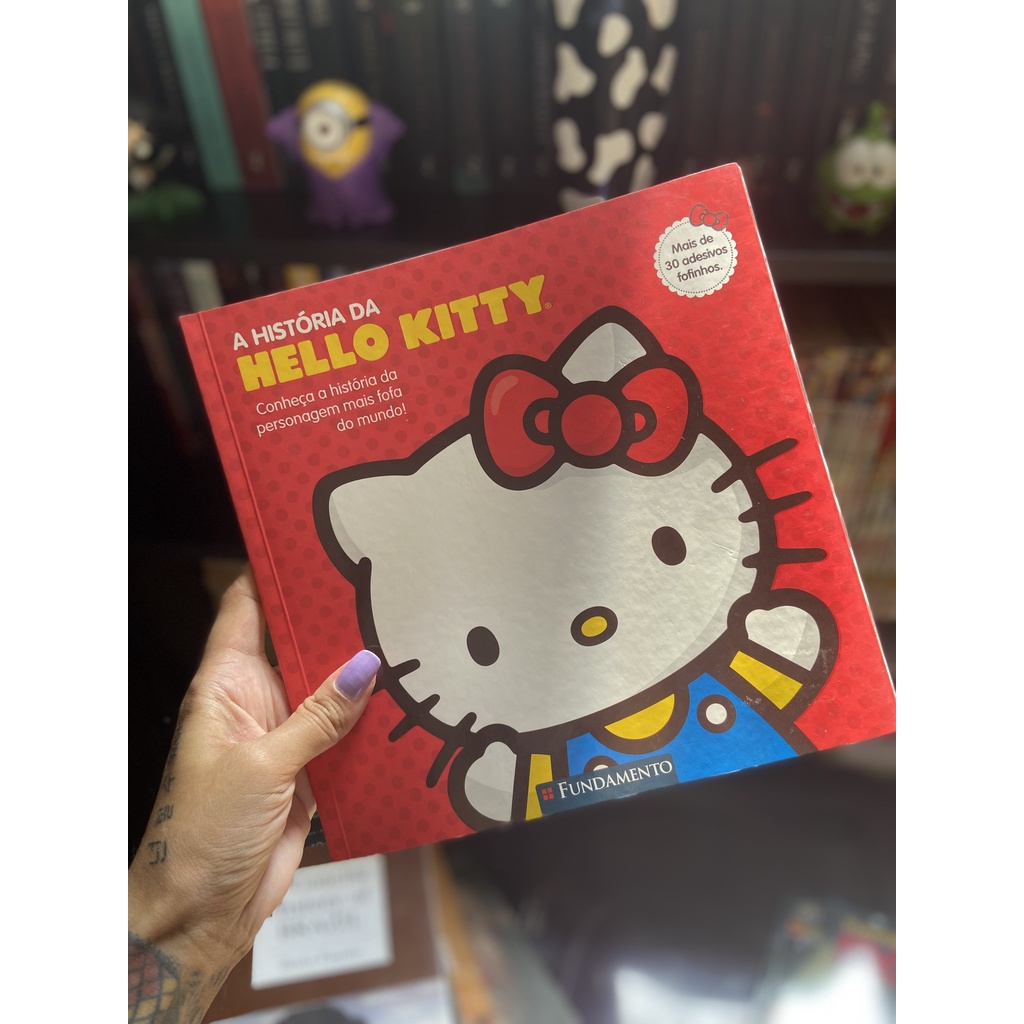 Livro - A História Da Hello Kitty + adesivos | Shopee Brasil