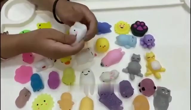 30 Pcs Animais Brinquedos de Animais Mini Squishies Lovely Mini Squishies Brilham no Escuro Brinquedos Mini Squishies Brinquedos de Alívio do Estresse Mochi Squishies Brinquedos de Alívio do Estresse Mochi Bonitos Brinquedos de Páscoa para Crianças Adulta