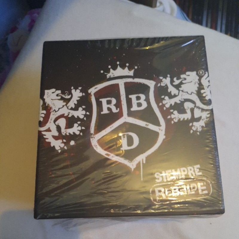 Box RBD Siempre Rebelde Universal Original | Shopee Brasil