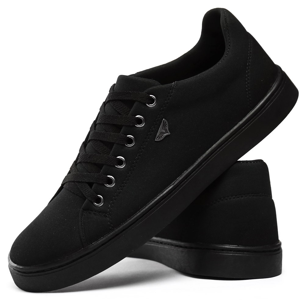 Tenis preto hot sale baixo