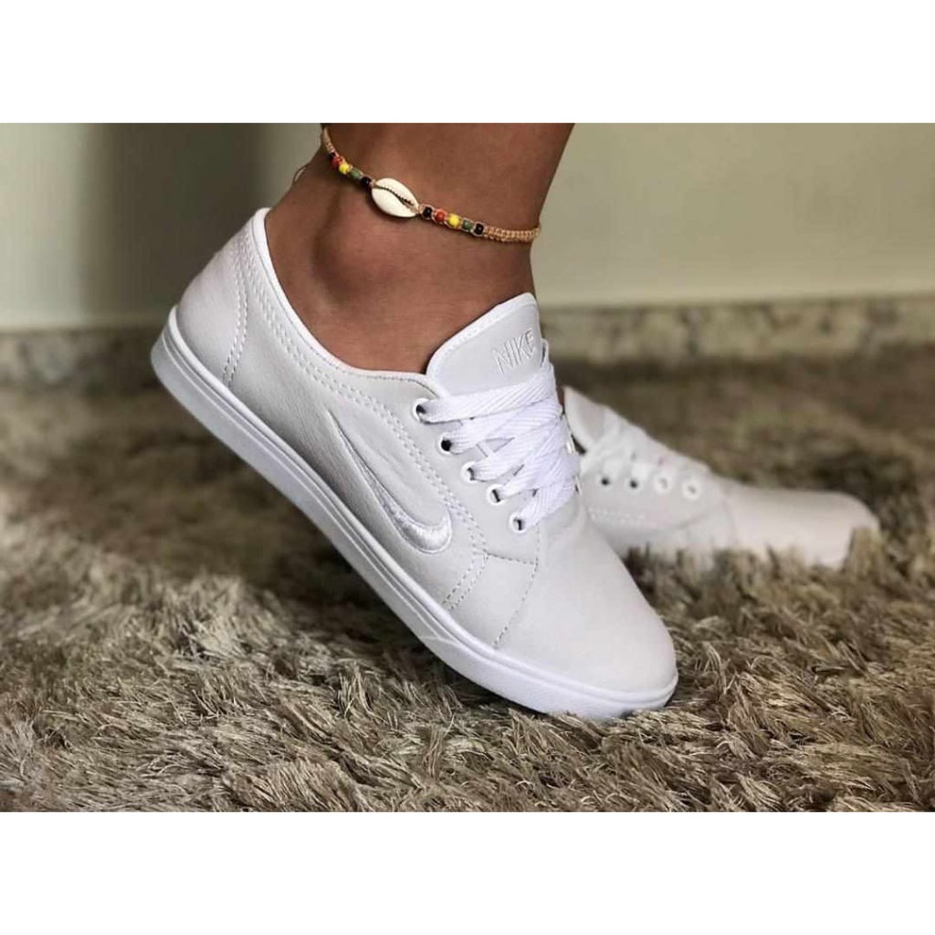 Sapatenis branco sales feminino nike