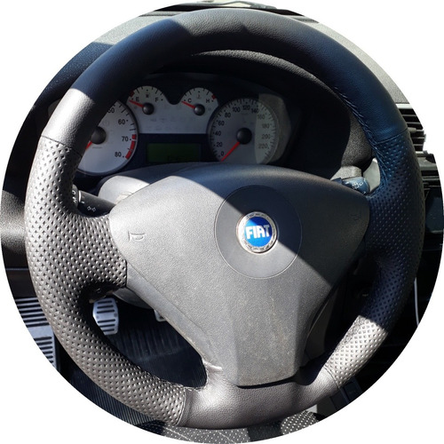 Capa De Volante Costurada Stilo Linha Preta
