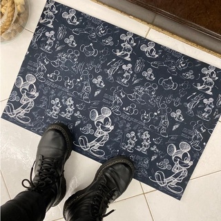tapete divertido e decorativo - Mickey Mouse preto e branco