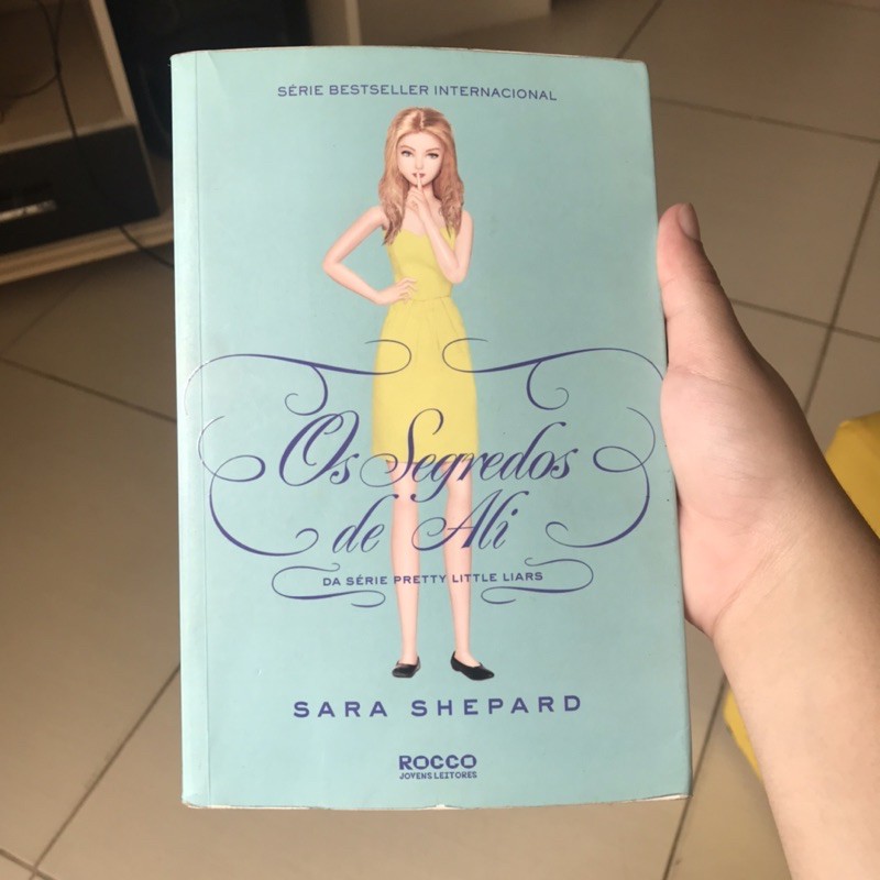 Livro usado Os Segredos de Ali da série Pretty Little Liars de Sara ...
