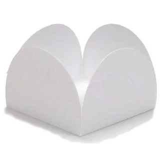 Forminha para Doces 4 Pétalas Branca 50 unidades - Assk - Rizzo Embalagens em Oferta na Shopee