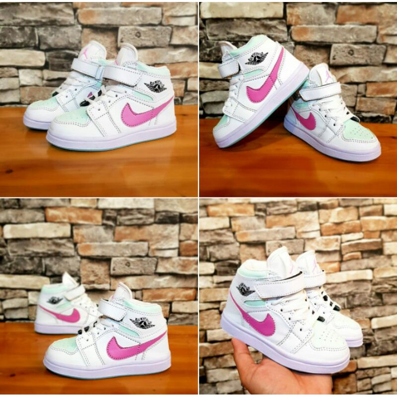 Tenis nike deals infantil tamanho 24