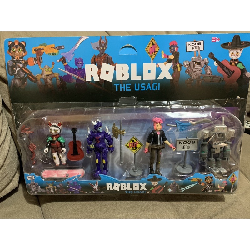 Kit 4 Bonecos Roblox The Usagi + Acessórios - 10cm em Promoção na