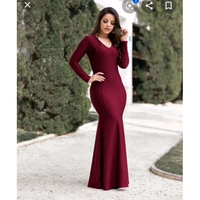 Vestido Preto de Manga Longa em Oferta