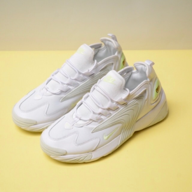 All white zoom store 2k