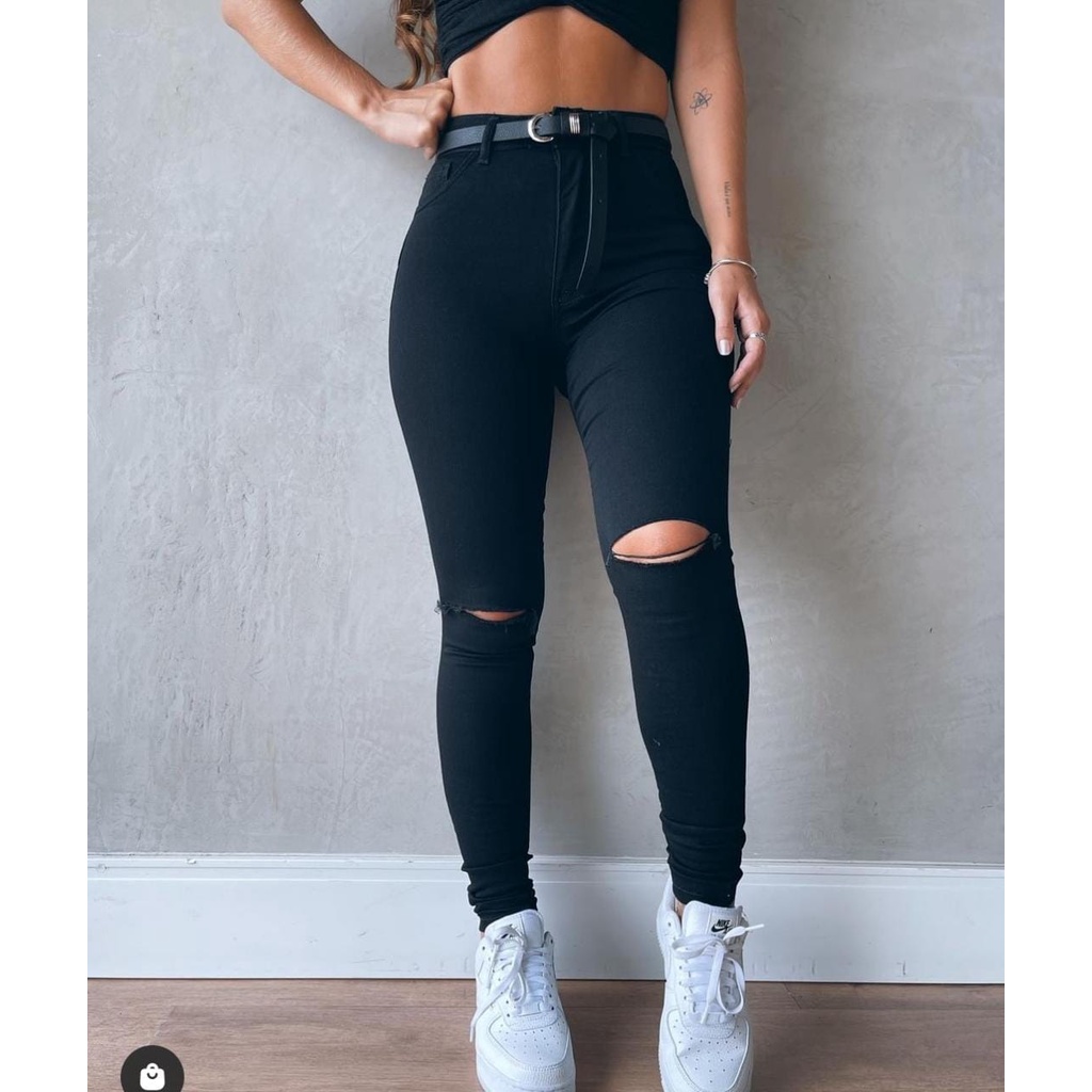 Calça preta hot sale skinny rasgada