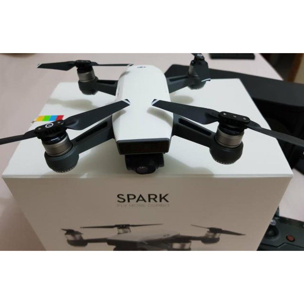 Djı spark fly store more combo drone