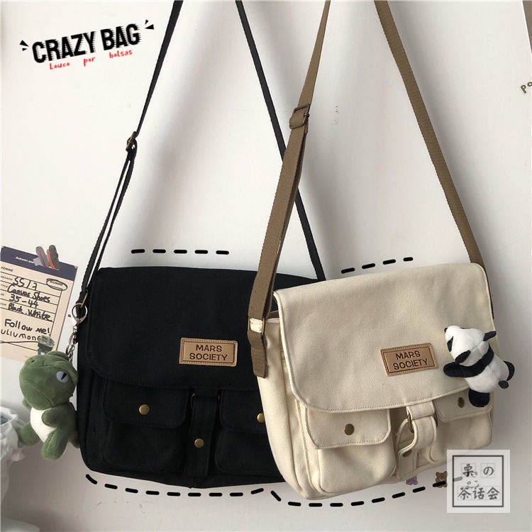 Meninas na Moda: Bolsa carteiro da BAD CAT