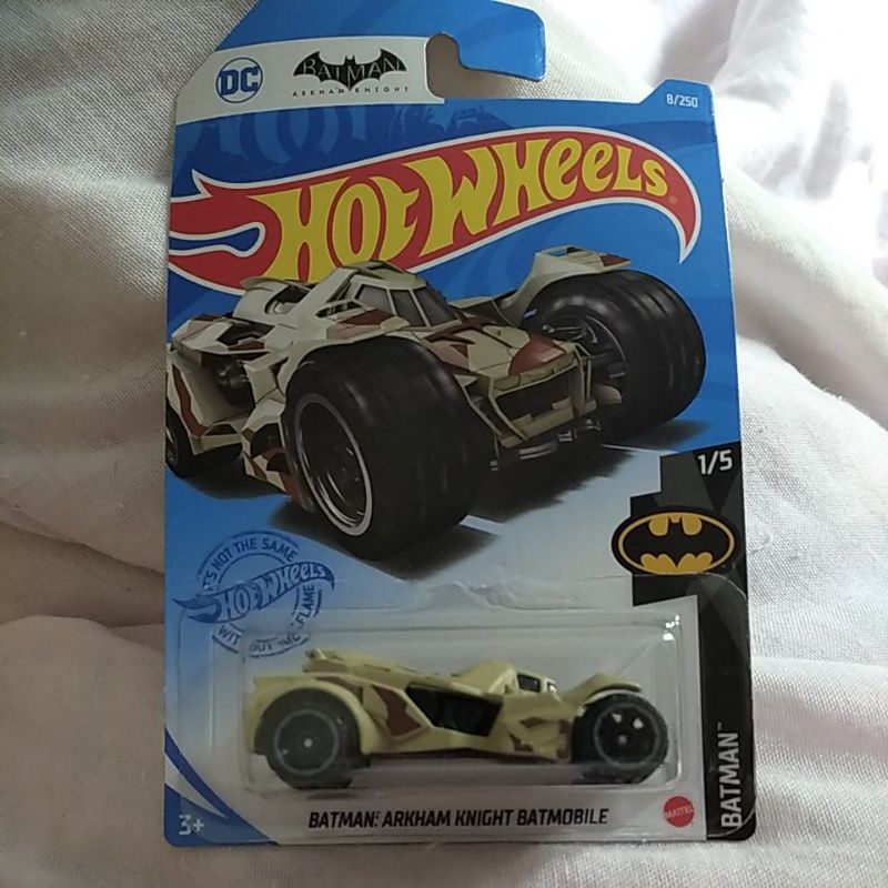 Carrinho Hot Wheels Batman: Arkham Knight Batmobile Ed 2021