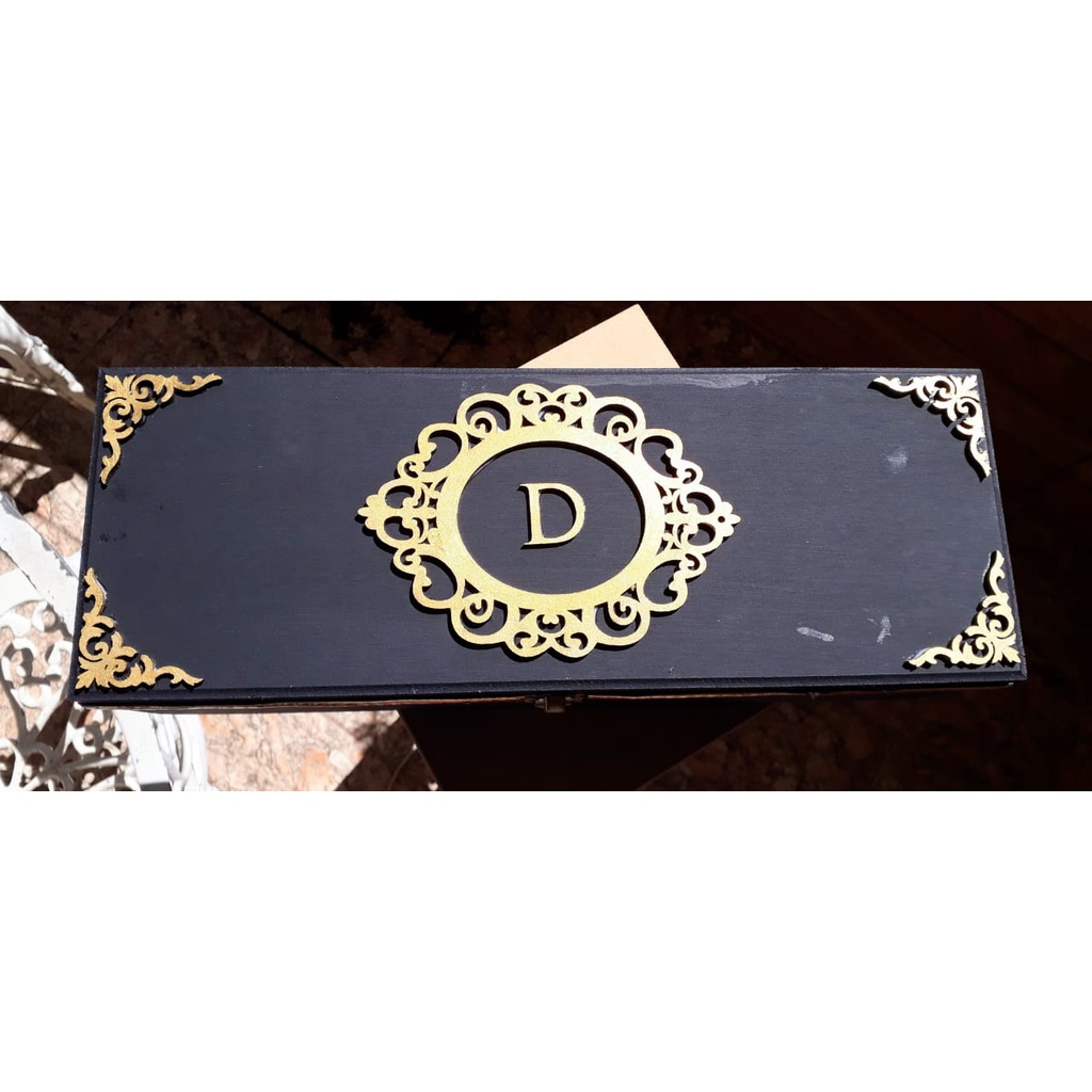 caixa presente pesonalizadas, com a letra do seu nome | Shopee Brasil