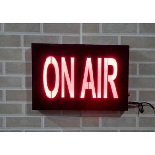 Placa ON AIR para estudio de gravação e decora~]ao