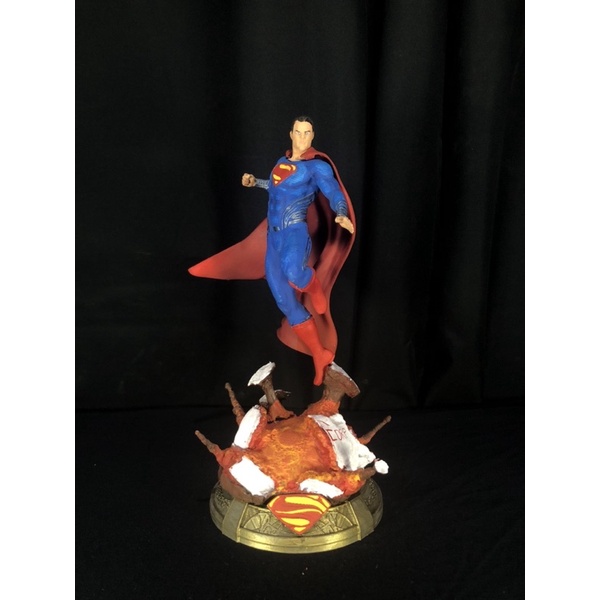 Boneco colecionável figure do Superman do Henry Cavill em impressão 3D.