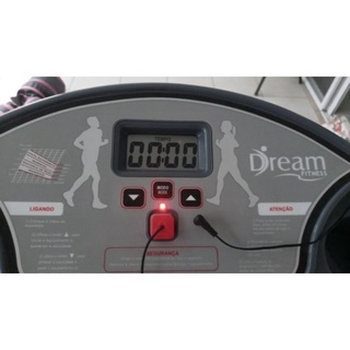Esteira elétrica Dream Fitness Concept Concept 1.8 110V/220V cor preto