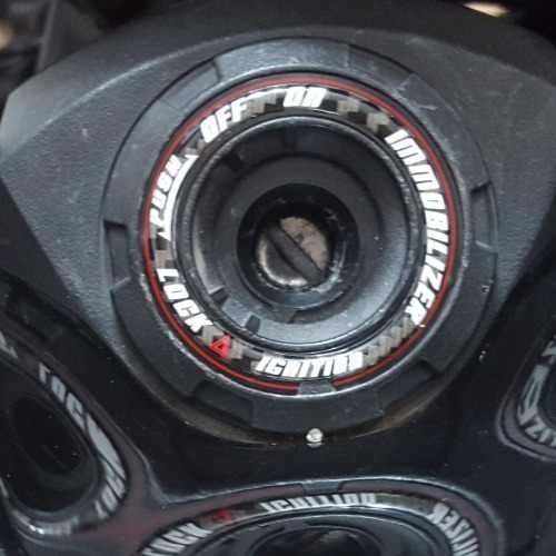 Adesivo Relevo Protetor Ignição Carbono Moto Kawasaki Z 1000