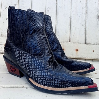 Bota Preta Masculina de Couro Cano Médio Texana Country Estampado Bico Fino