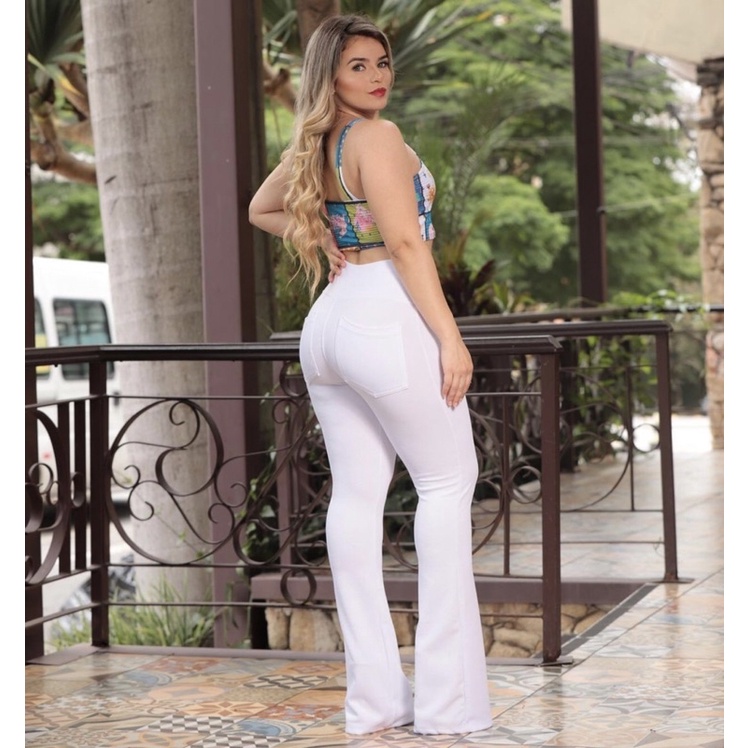 Calça flare branca de sales malha