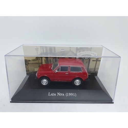 Lada Niva 1991 Argentina – Modellino Pressofuso IXO 1:43, Edizione ...