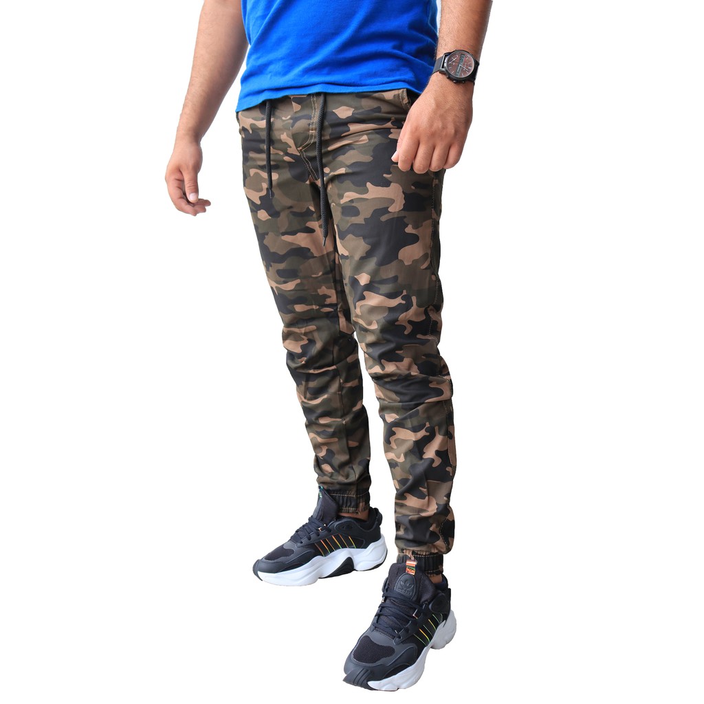 Calça Jogger Masculina Camuflada Marrom Estilo Jogador Promoção