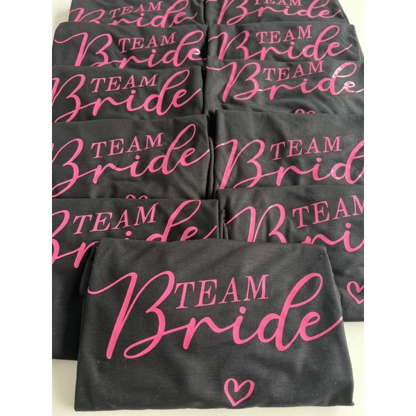 Camiseta Preta - Escrita Rosa - Team Bride [CT] | Shopee Brasil
