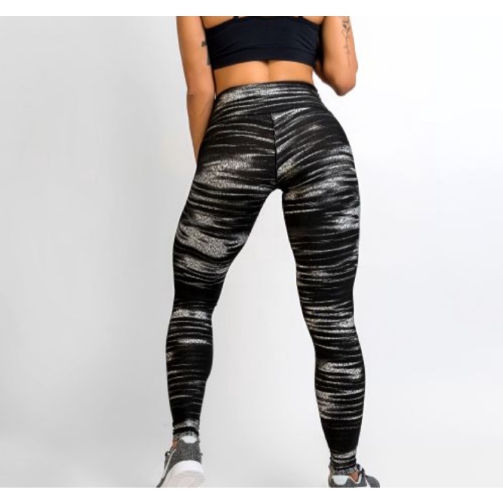 Top Dupla Face e Calça Legging Forrada com Frisos