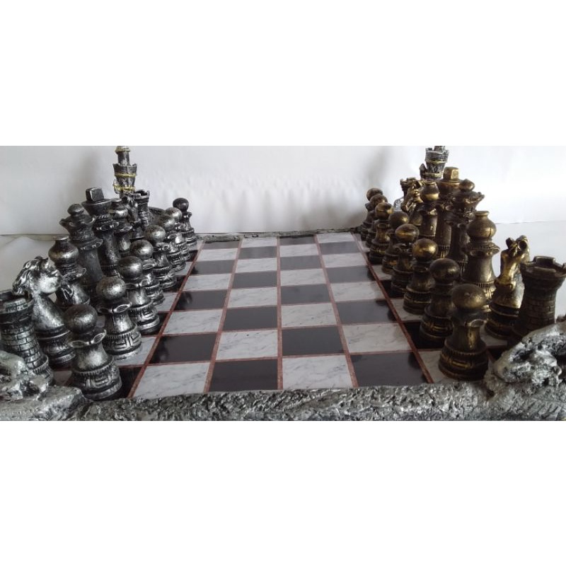 Tabuleiro Xadrez Medieval Completo, Jogo de Tabuleiro Exclusivo Nunca  Usado 52853212