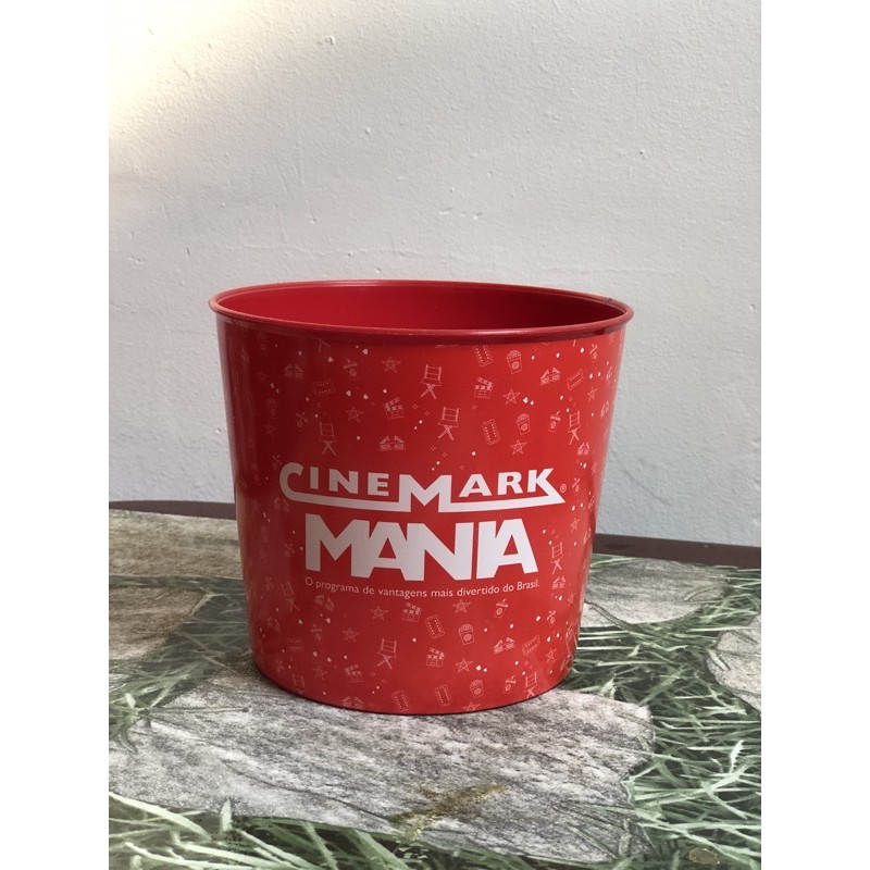 Cinemark se une à Estrela para vender balde de pipoca da Manopla