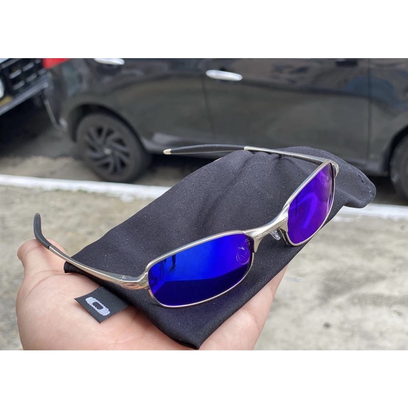 Square wire outlet 2.0 oakley