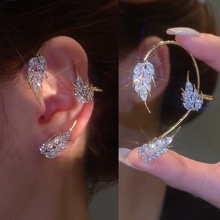 Piercing na orelha para você se inspirar.#piercing #orelha  #piercingnaorelha…  Piercings de ouvido bonitos, Brincos para orelhas  furadas, Piercings orelha feminino