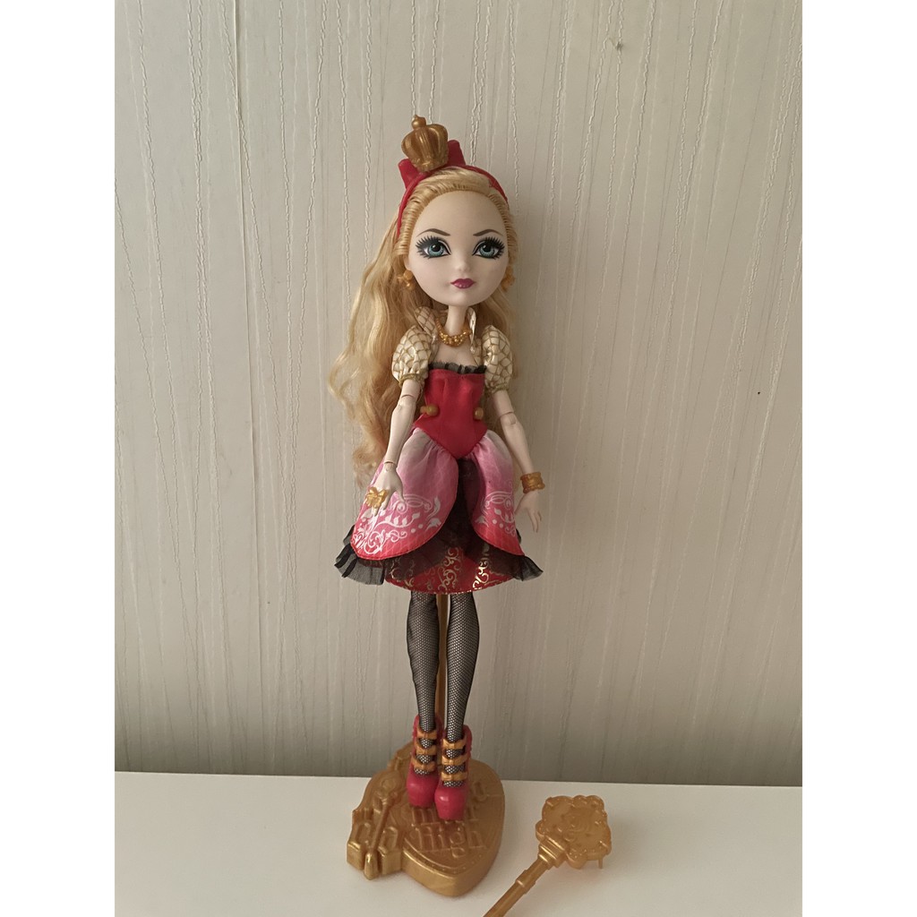 Boneca Ever After High Apple White Bailarina Usada