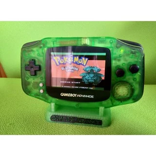 Suporte para game portatil e um porta jogos